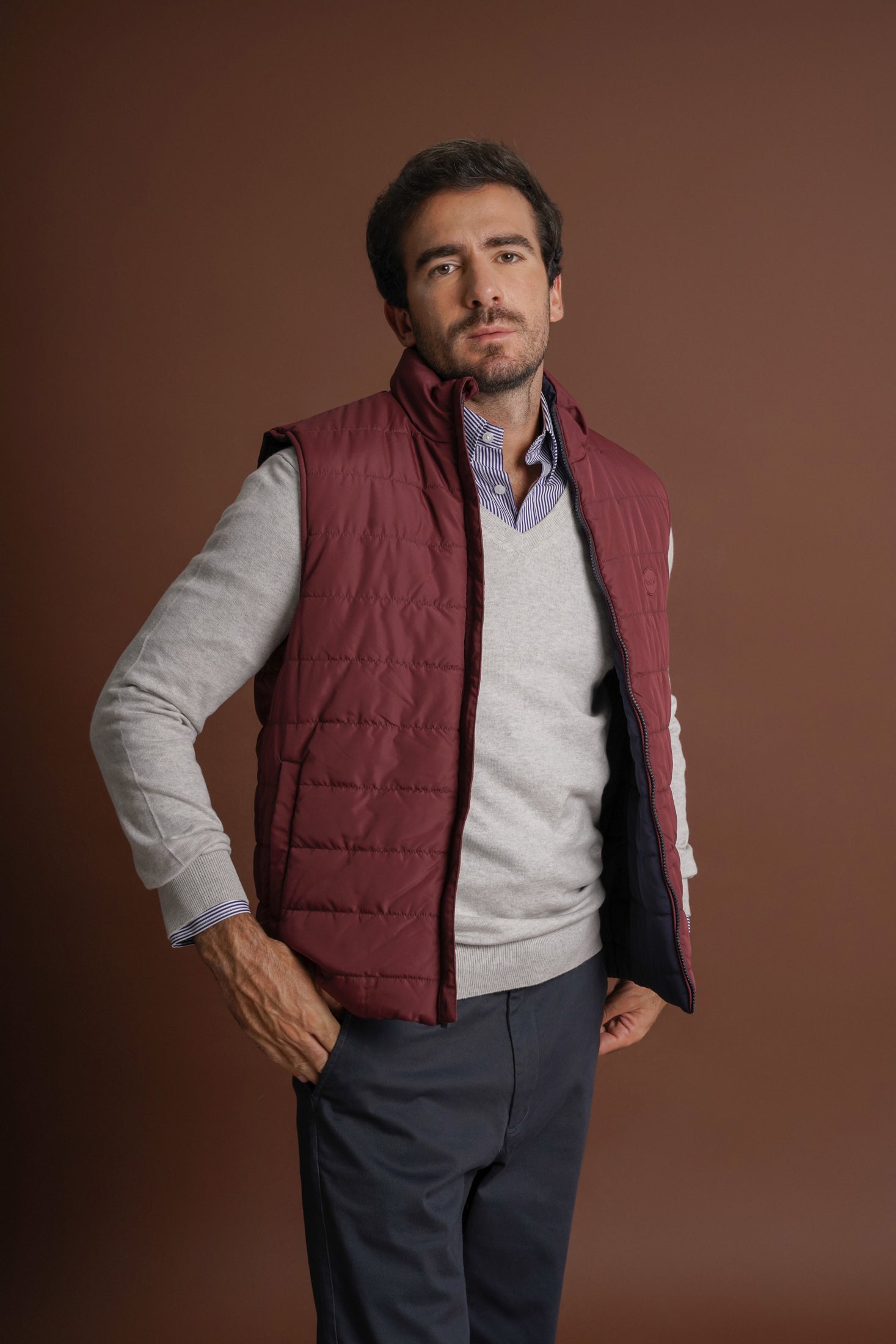 COLETE OUTROS REGULAR FIT BORDEAUX LISO MR. BLUE