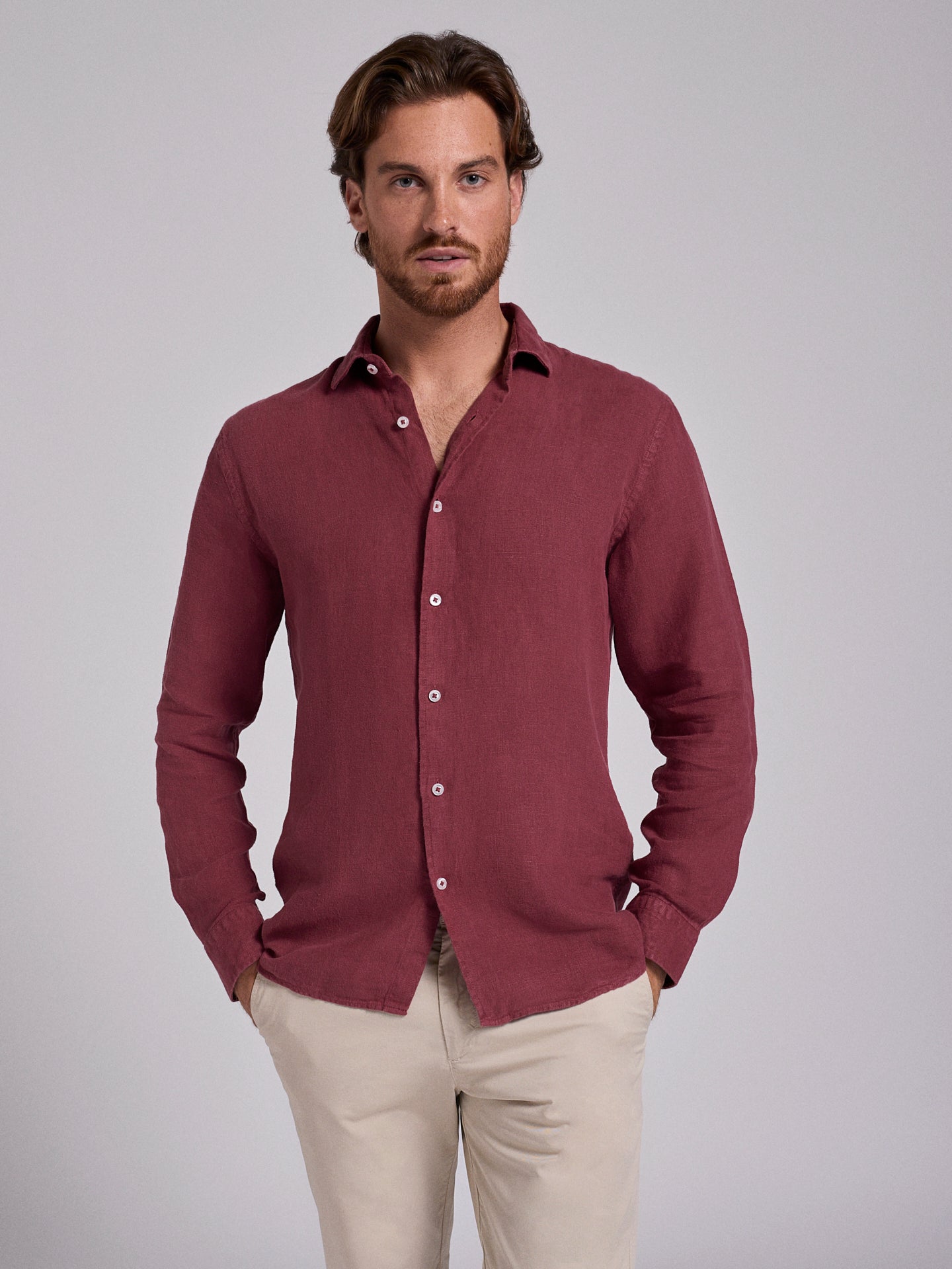 CAMISA LINHO BORDEAUX MANGA COMPRIDA TAILORED FIT MARK BELLUCCI