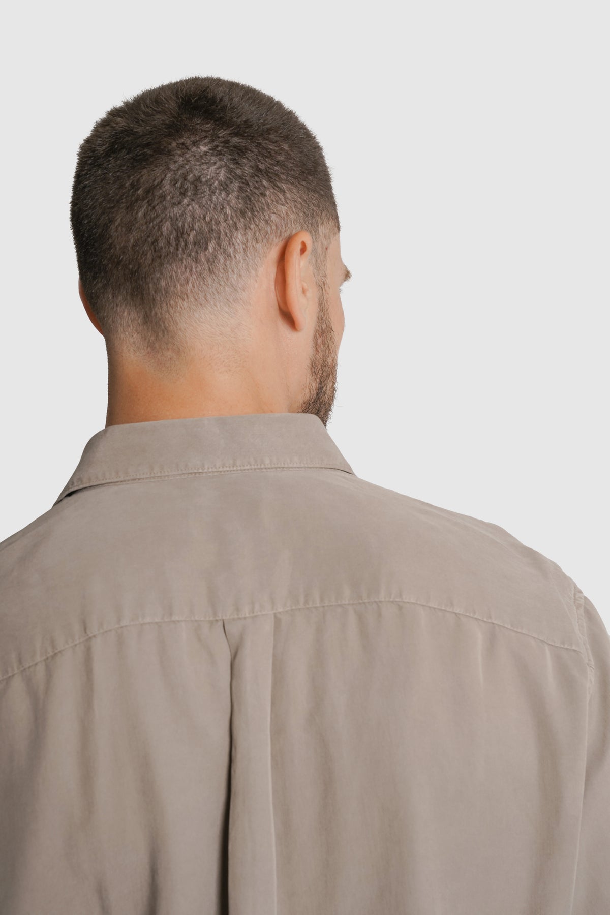 CAMISA TENCEL TAILORED FIT BEGE LISA MARK BELLUCCI