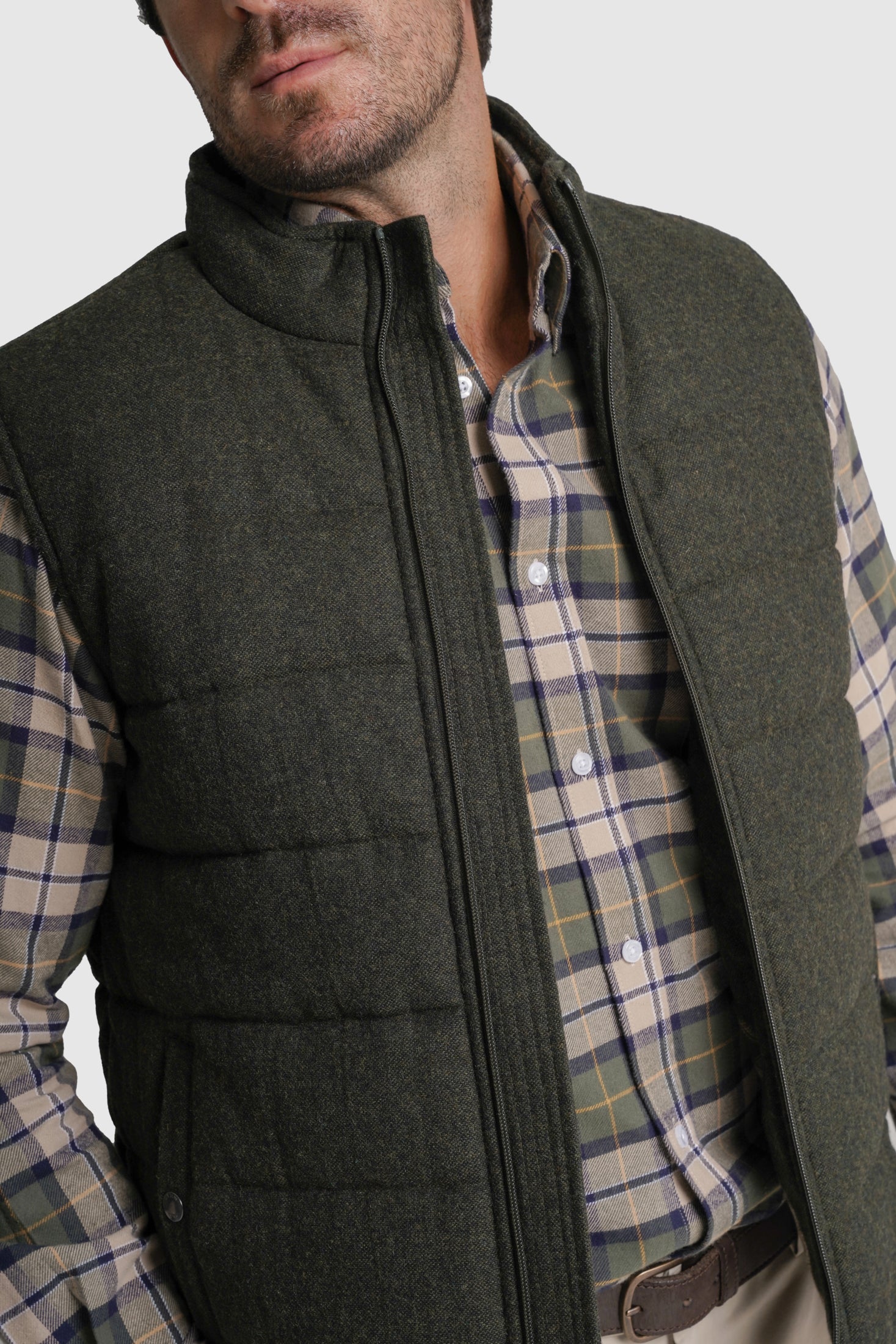 COLETE OUTROS REGULAR FIT VERDE LISO MR. BLUE