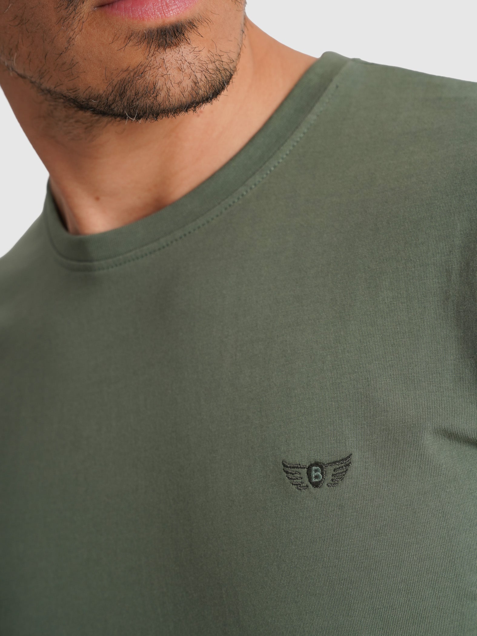 T-SHIRT VERDE MANGA CURTA REGULAR FIT MR. BLUE