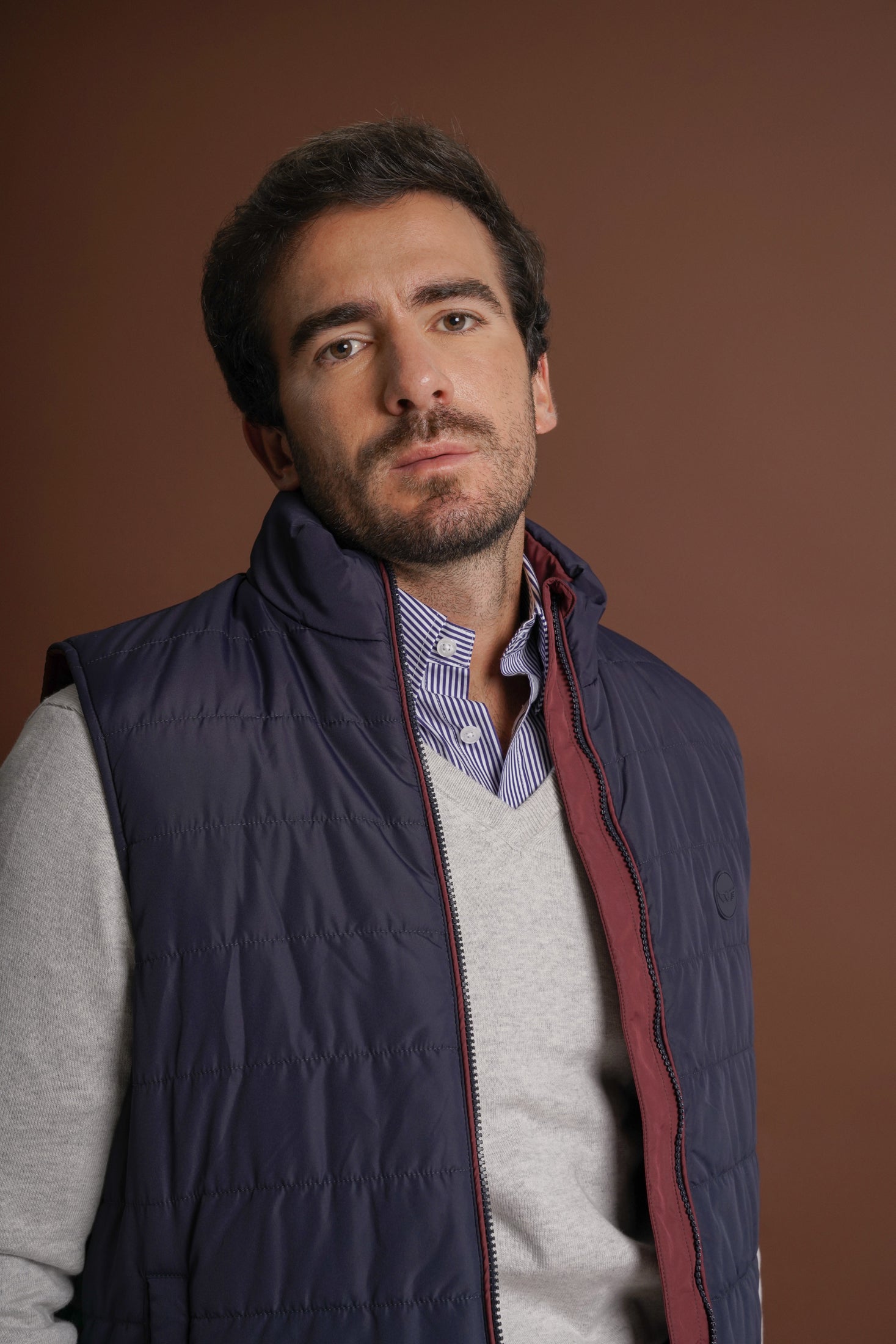 COLETE OUTROS REGULAR FIT BORDEAUX LISO MR. BLUE