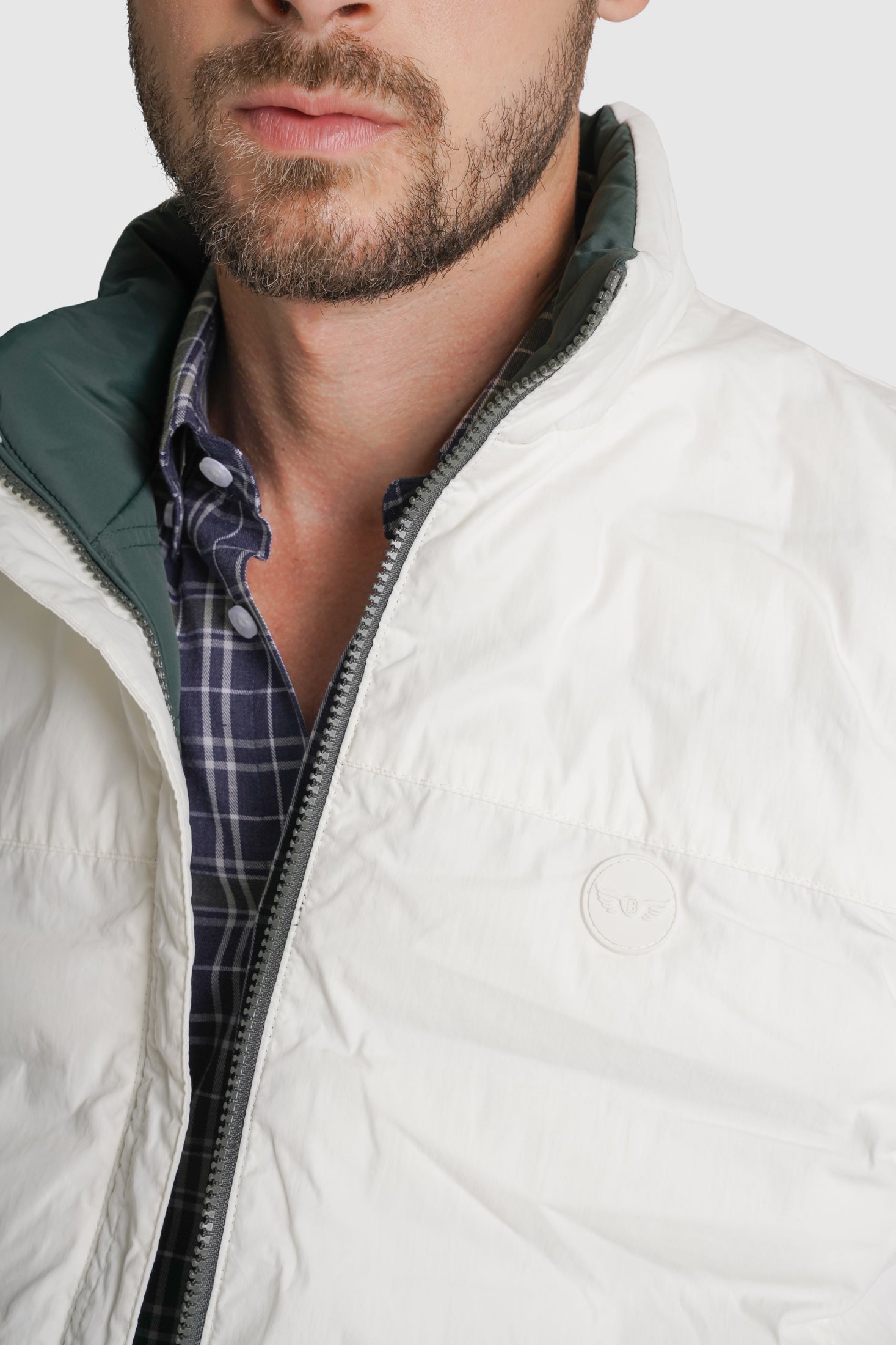 COLETE OUTROS REGULAR FIT VERDE LISO MR. BLUE
