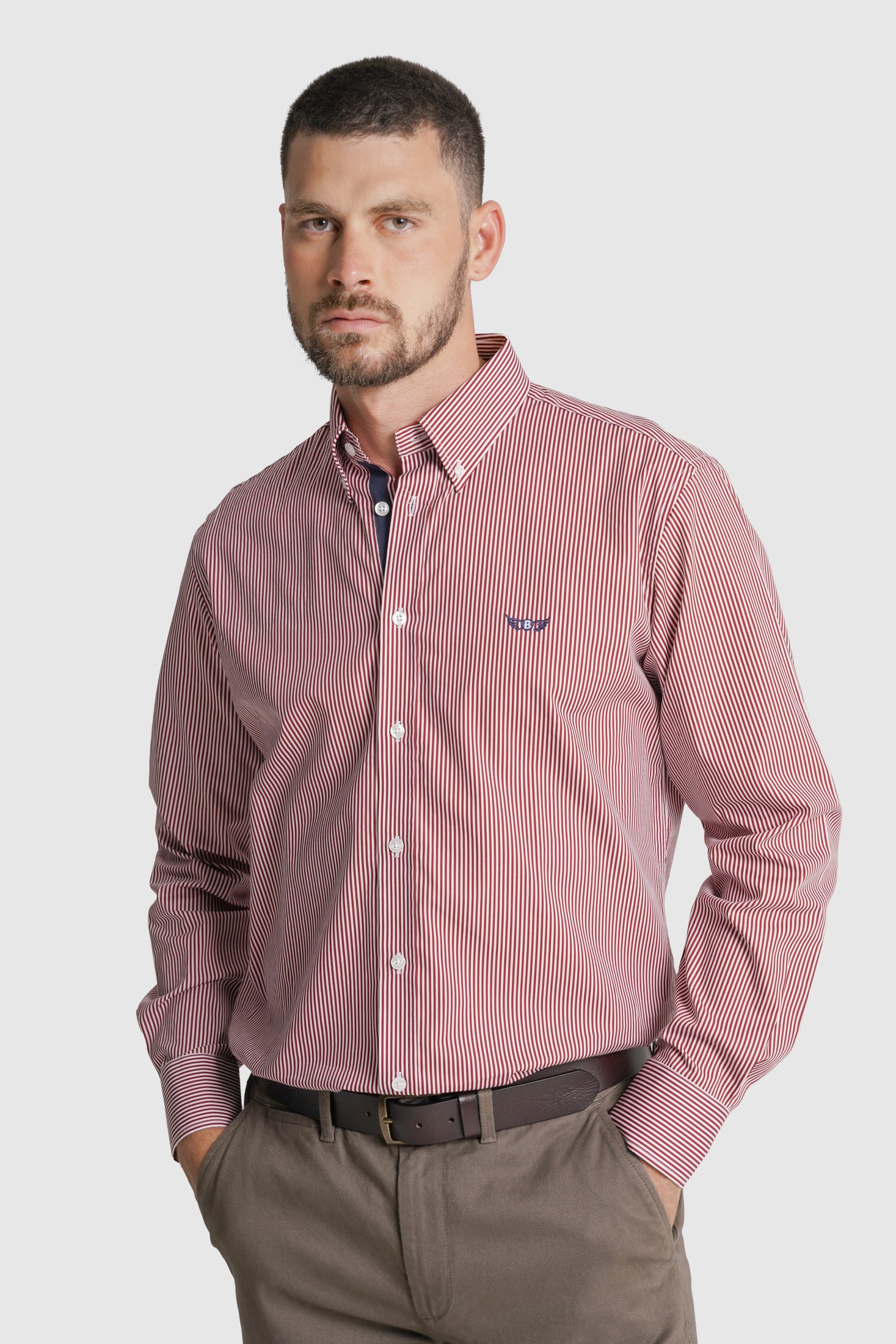 CAMISA ALGODÃO REGULAR FIT VERMELHA RISCAS MR. BLUE