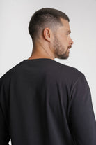 T-SHIRT ALGODÃO REGULAR FIT PRETA LISA MR. BLUE