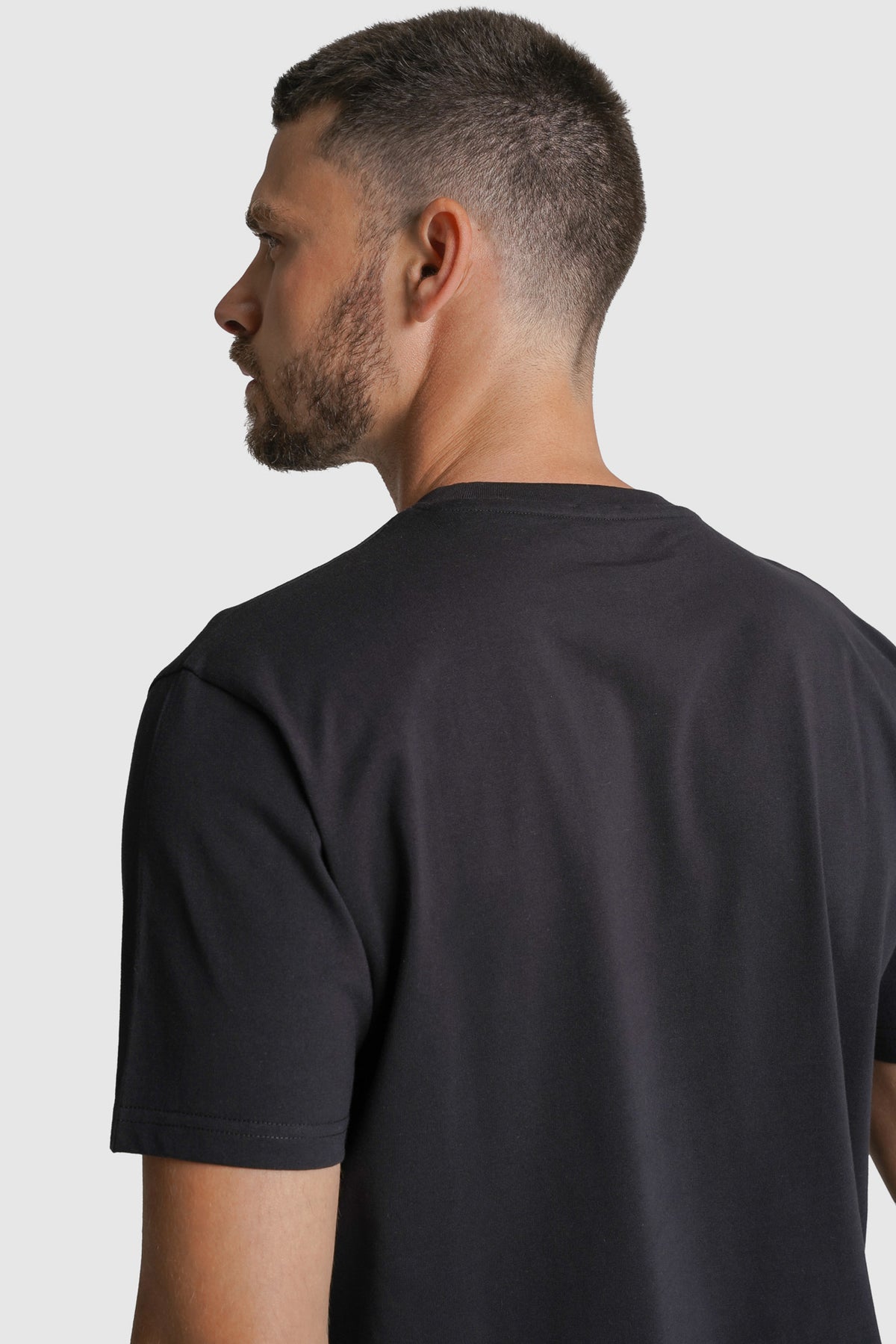 T-SHIRT ALGODÃO PRETA LISA MR. BLUE