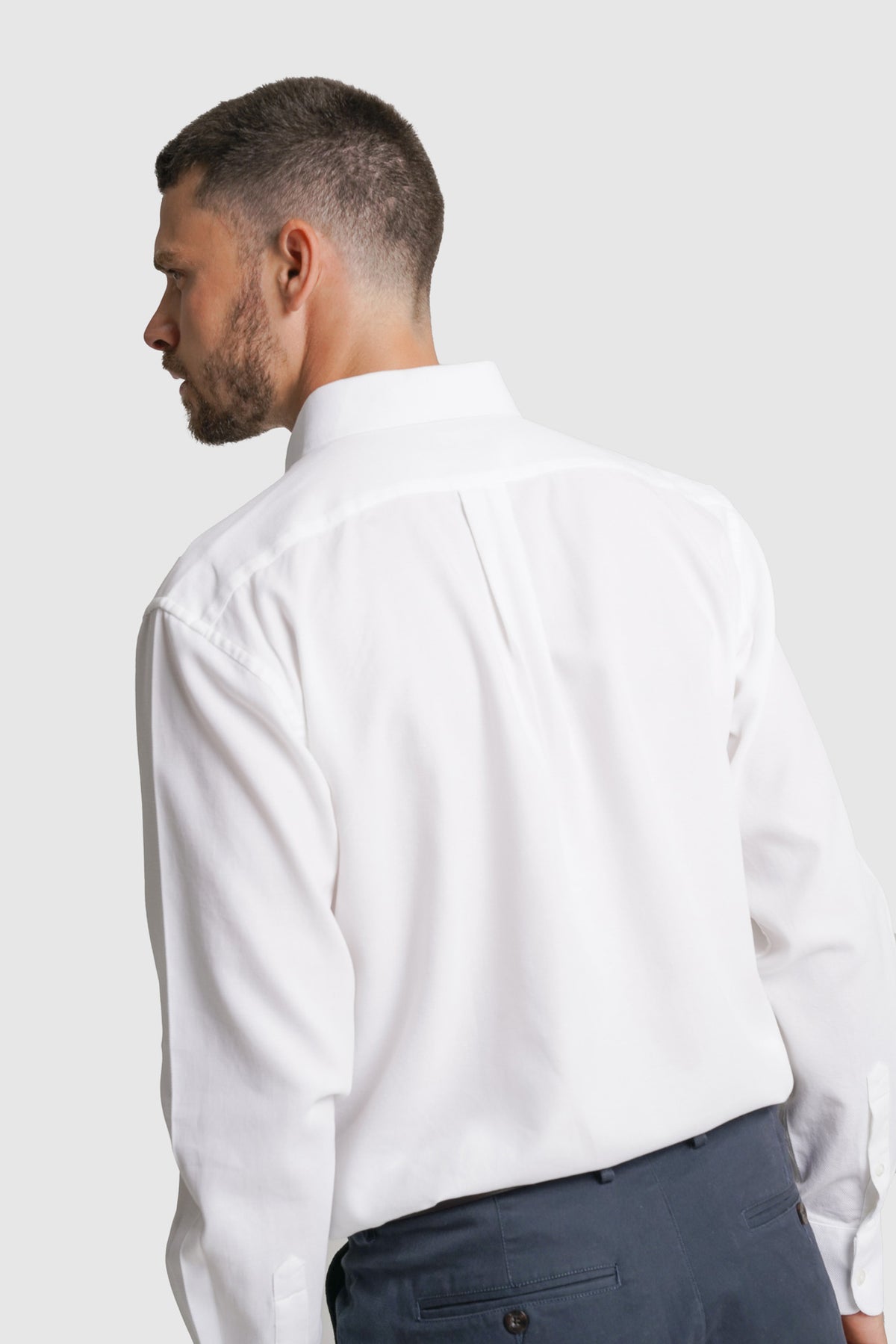 CAMISA ESTRUTURADA REGULAR FIT BRANCA LISA MR. BLUE