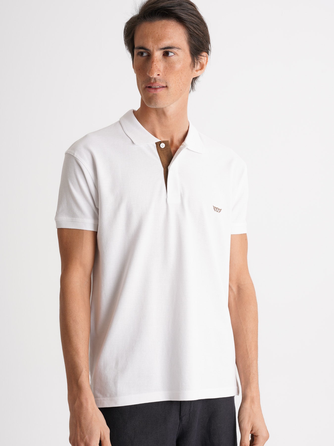 Polo de piquet blanco de corte estándar de Mr. Blue