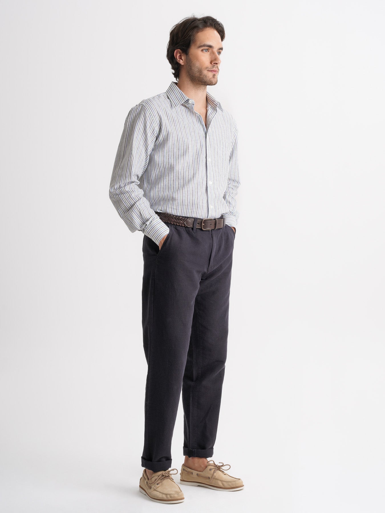Camisa de corte estándar de lino verde de Mr. Blue