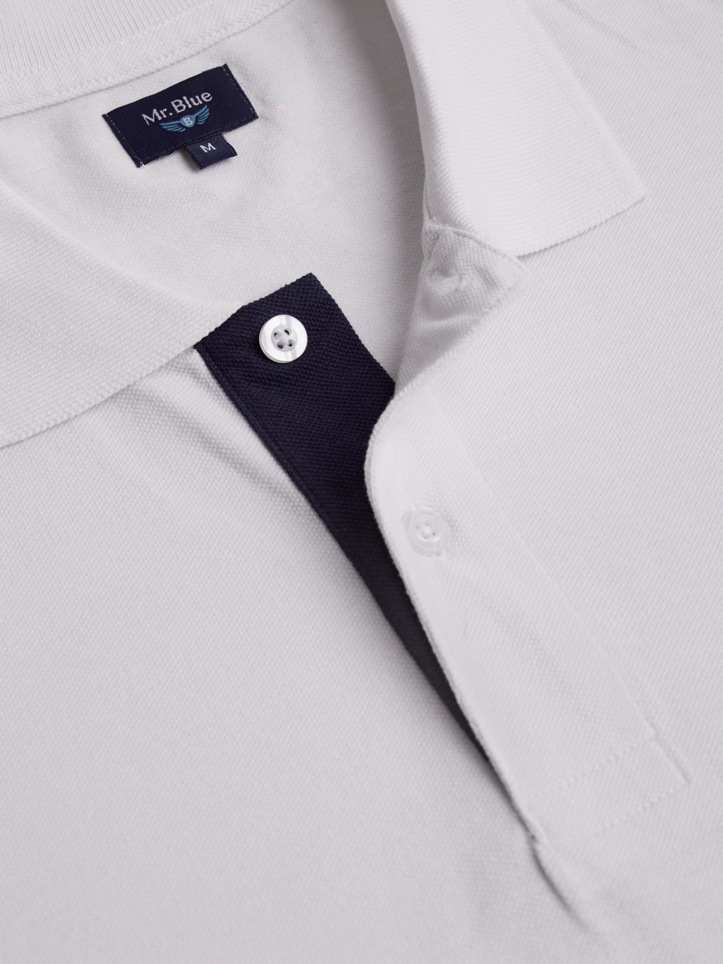 Polo de piquet blanco de corte estándar de Mr. Blue