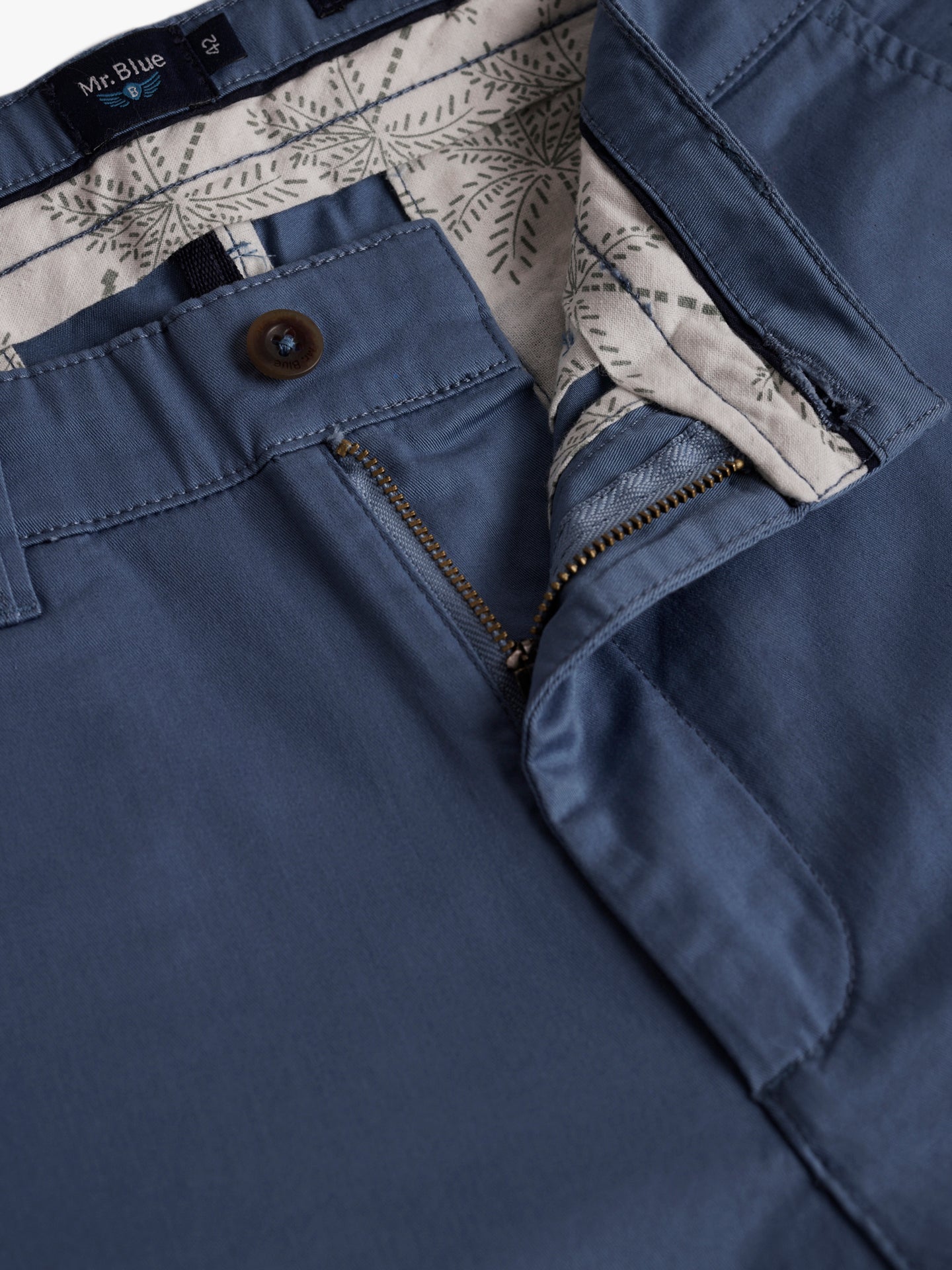 Pantalones cortos azules de corte regular Mr. Blue