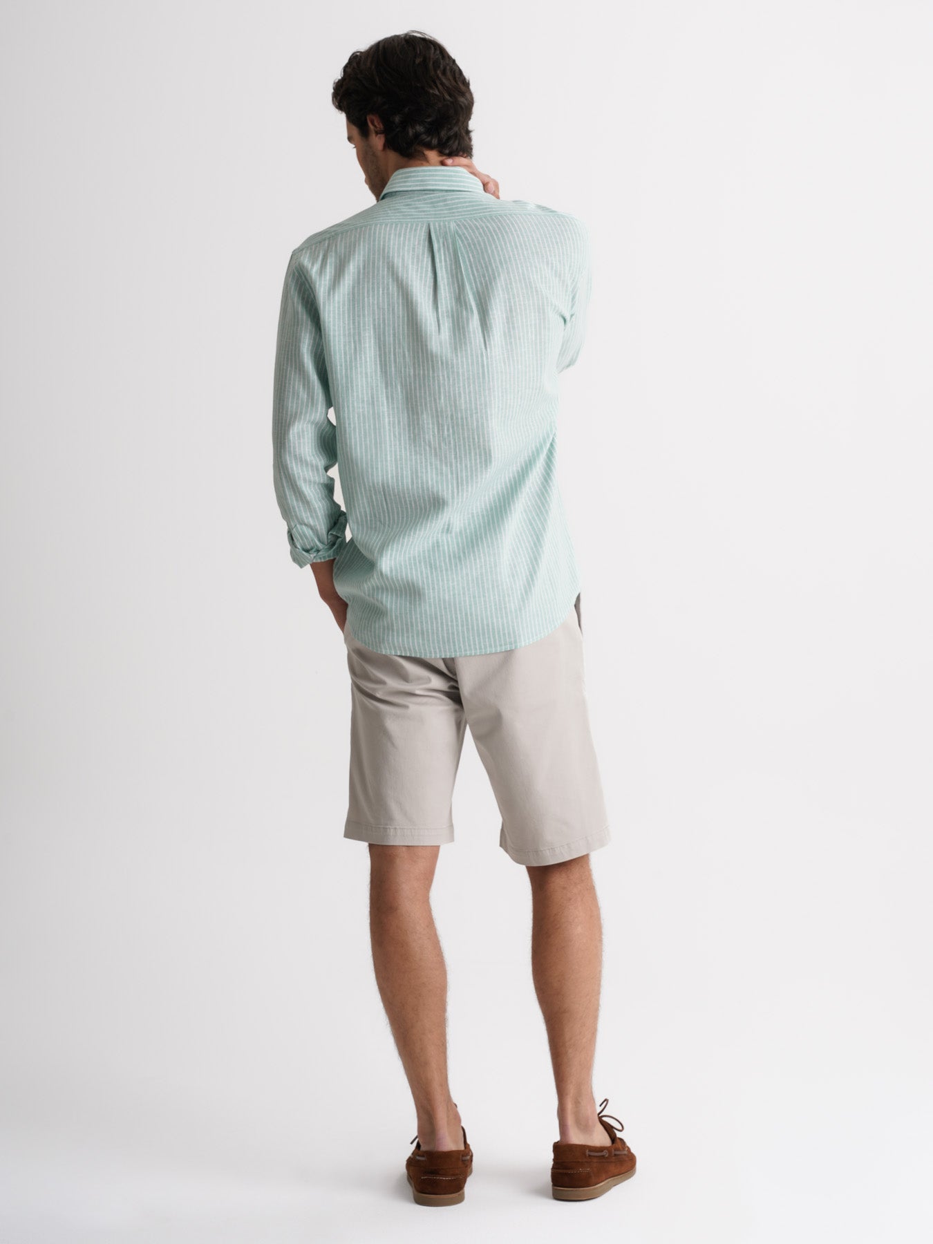 Camisa de corte estándar de lino verde de Mr. Blue